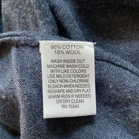 V-Neck Sweater - Picture 4 of 4